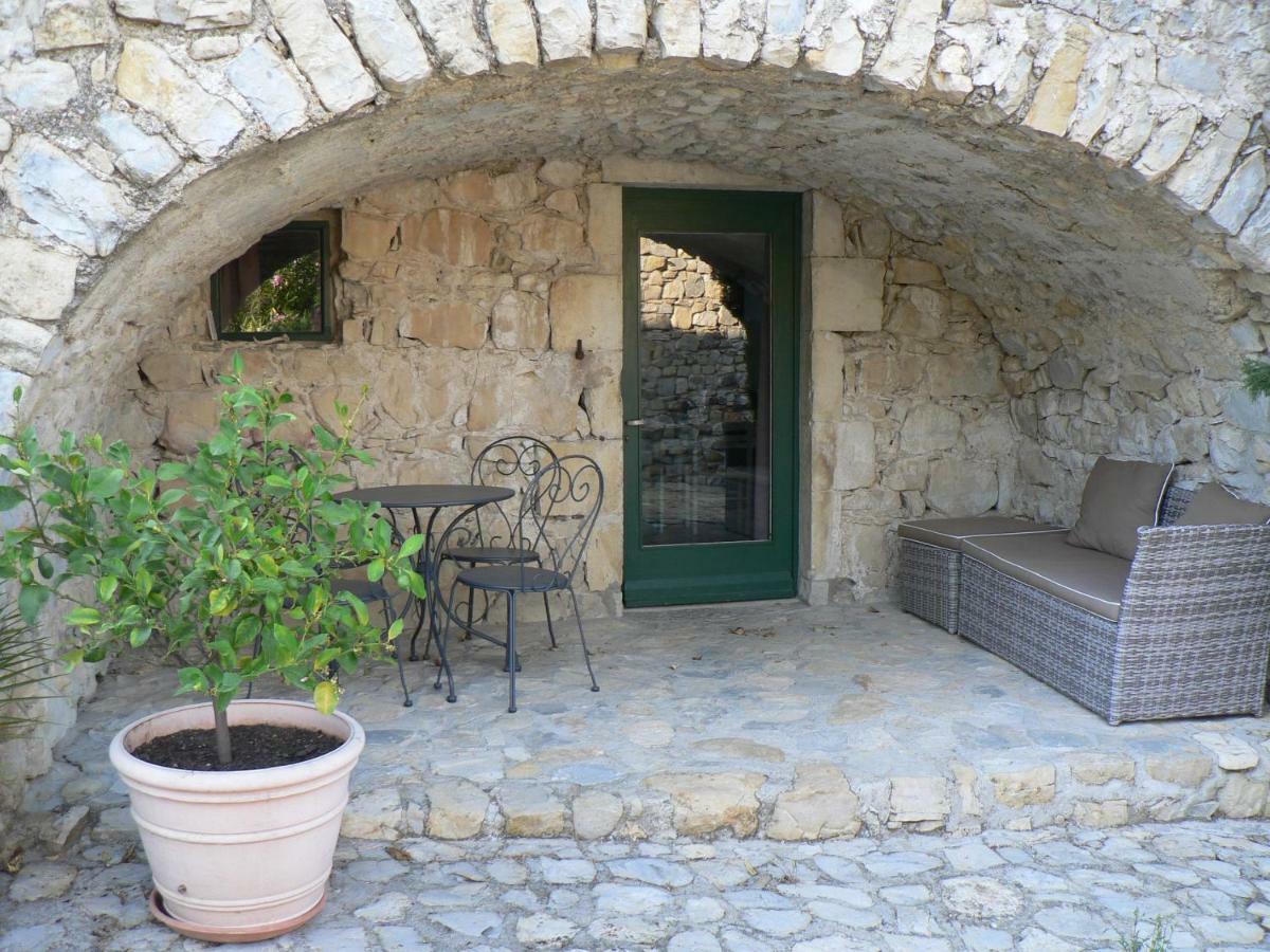 לינה וארוחת בוקר Saint-Maurice-dʼIbie Le Relais De Vazeille מראה חיצוני תמונה